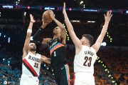 文班亚马获年度最佳防守球员 全票当选+史上最年轻DPOY